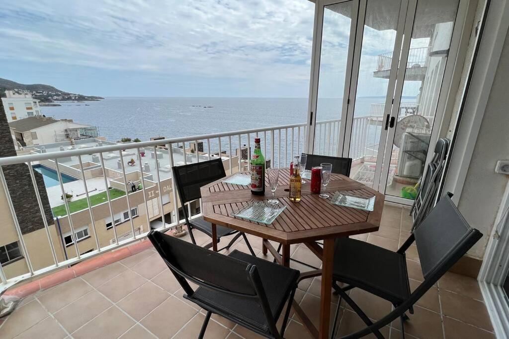 Apartamento Tres Habitaciones Con Vistas Al Mar En רוזס מראה חיצוני תמונה